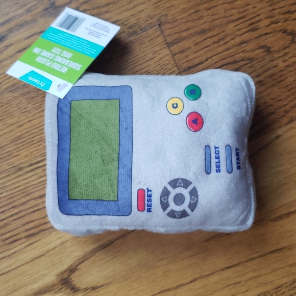 NWT Set Of 6 Ultimate Retro Theme Dog Toy Mix - Picture 10 of 13